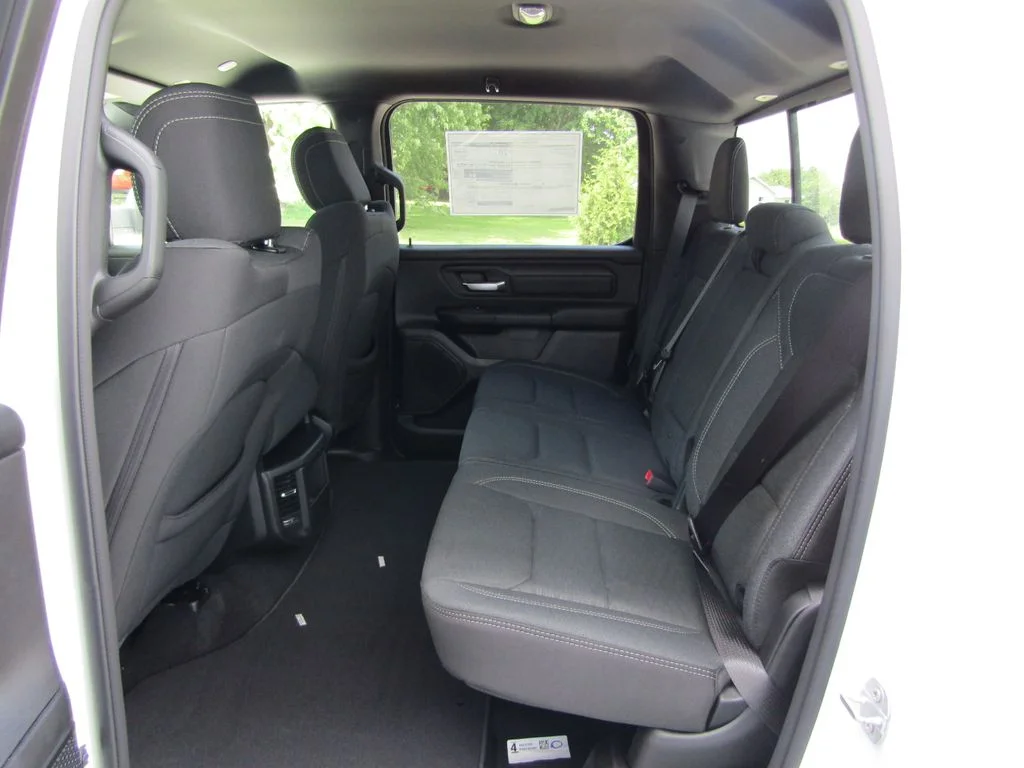 New 2026 Bright White Clearcoat RAM Tradesman image 28