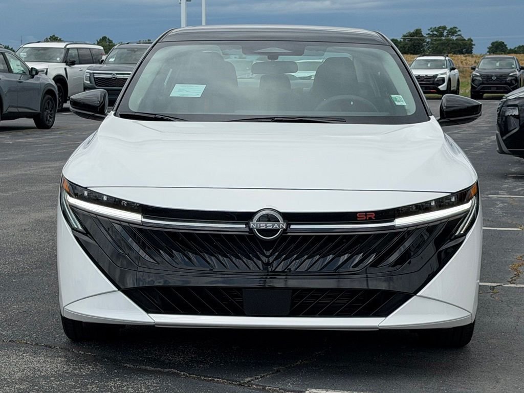 New 2026 Aspen White TriCoat / Super Black Two-tone Nissan SR image 9