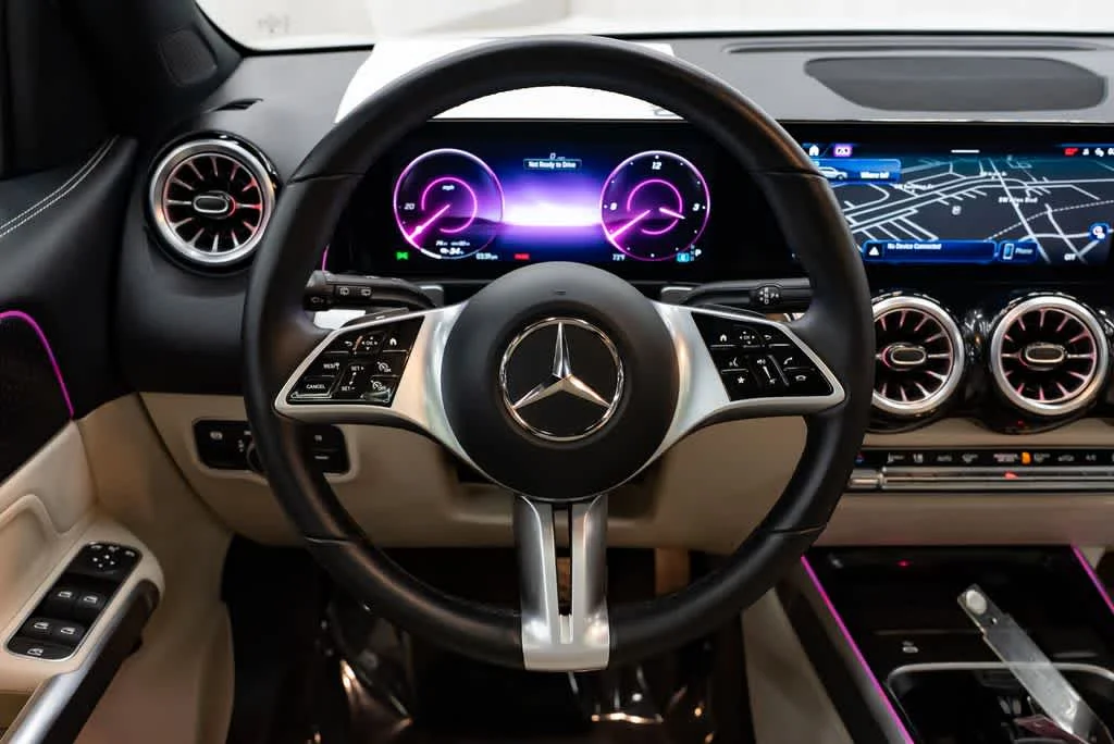 Used 2024 Polar White Mercedes-Benz EQB 300 image 14