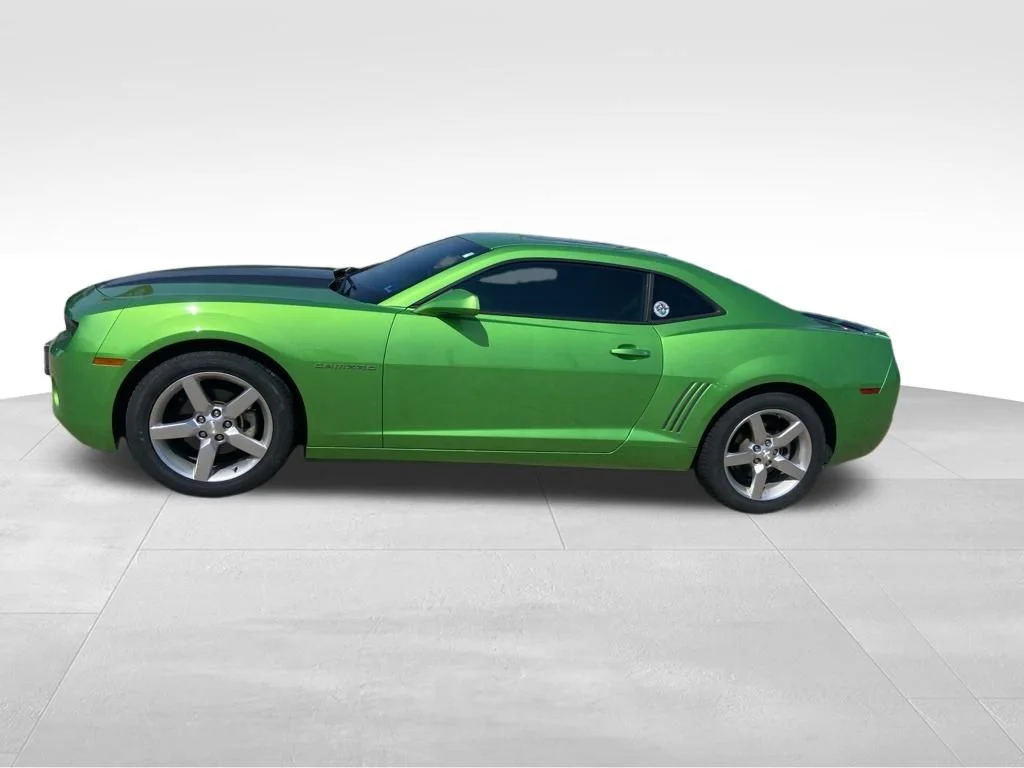 Used 2010 Green Chevrolet 1LT image 23