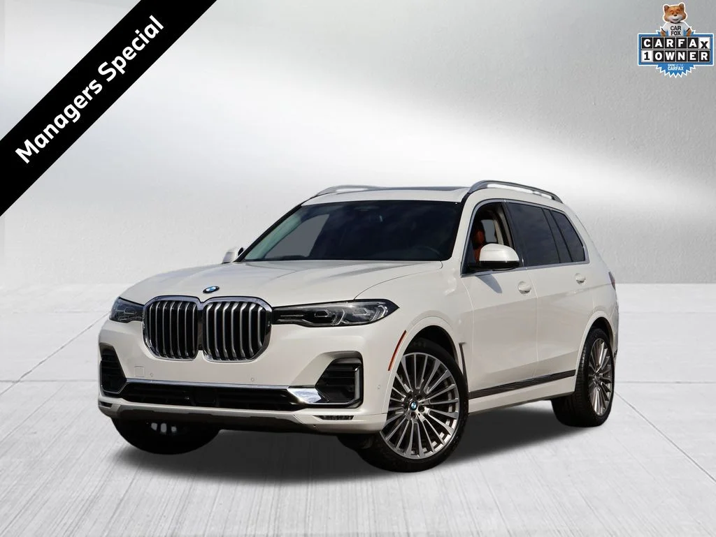 Used 2022 Mineral White Metallic BMW xDrive40i image 1