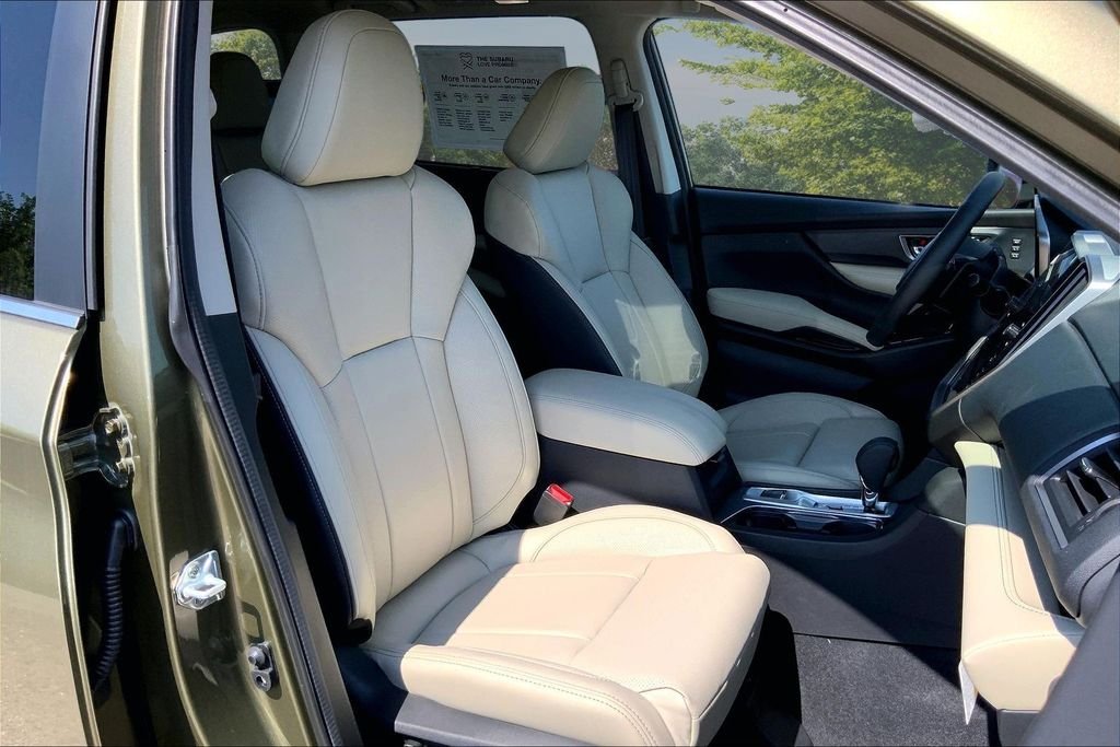New 2026 AUTUMN GREEN METALLIC Subaru Limited 7-Passenger image 11