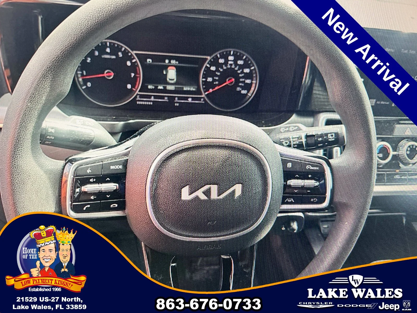 Used 2022 Black Kia LX image 6