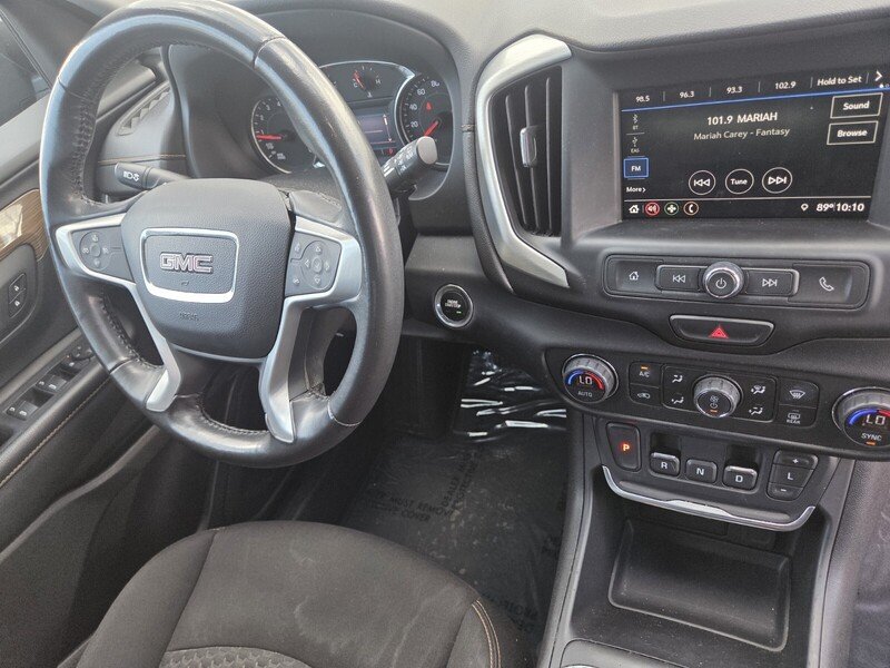 Used 2019 Gray GMC SLE image 31
