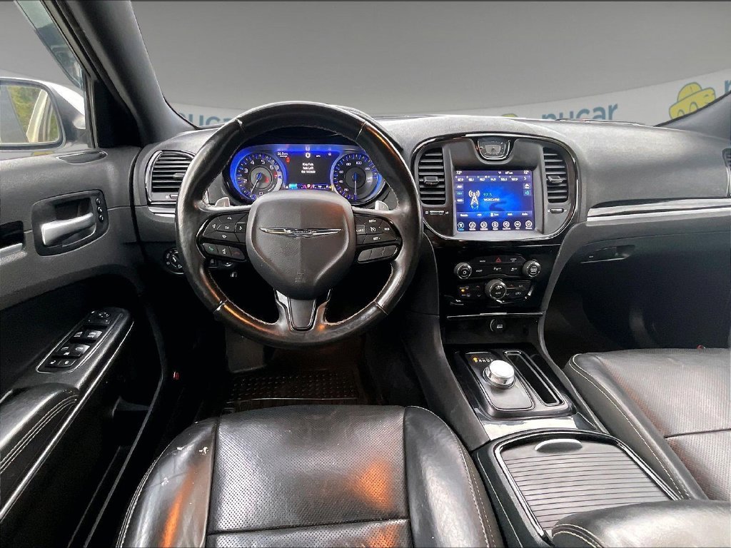 Used 2017 White Chrysler S image 17