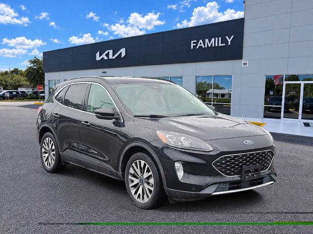 2020 Ford Escape Titanium