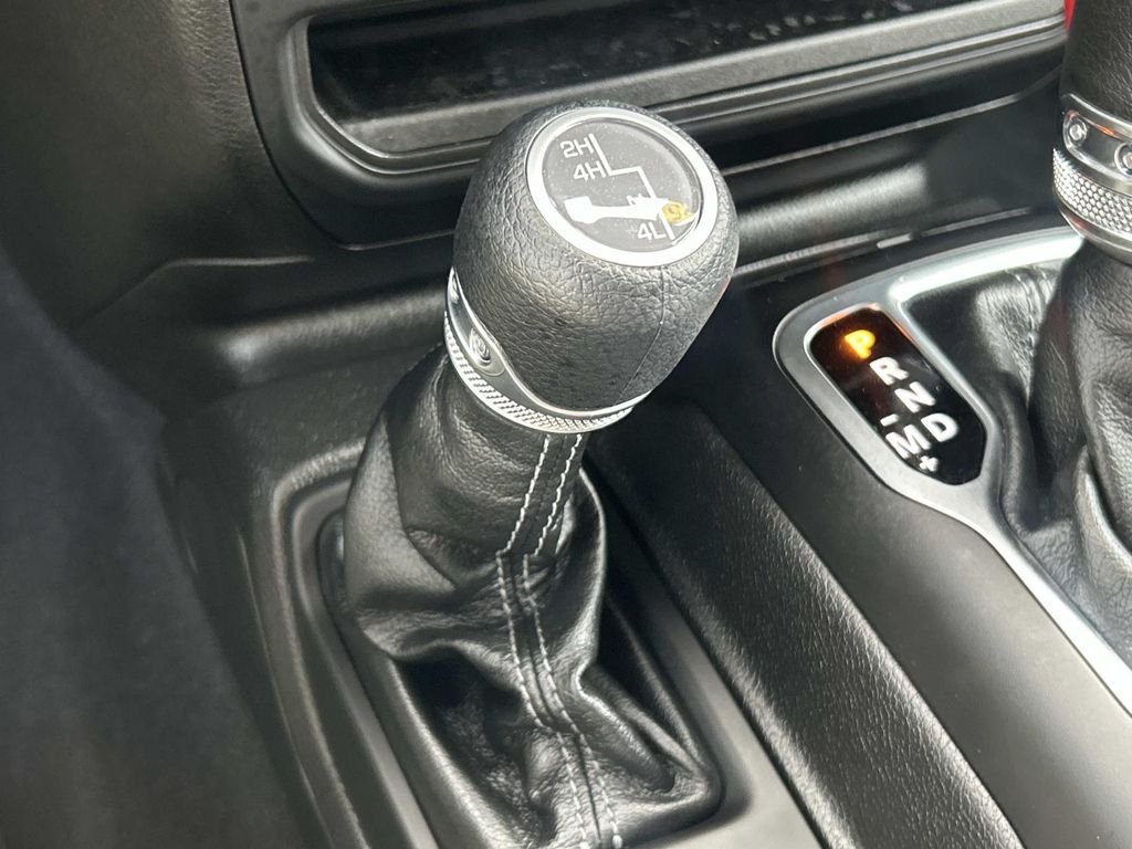 Used 2025 Black Jeep Sport S image 22