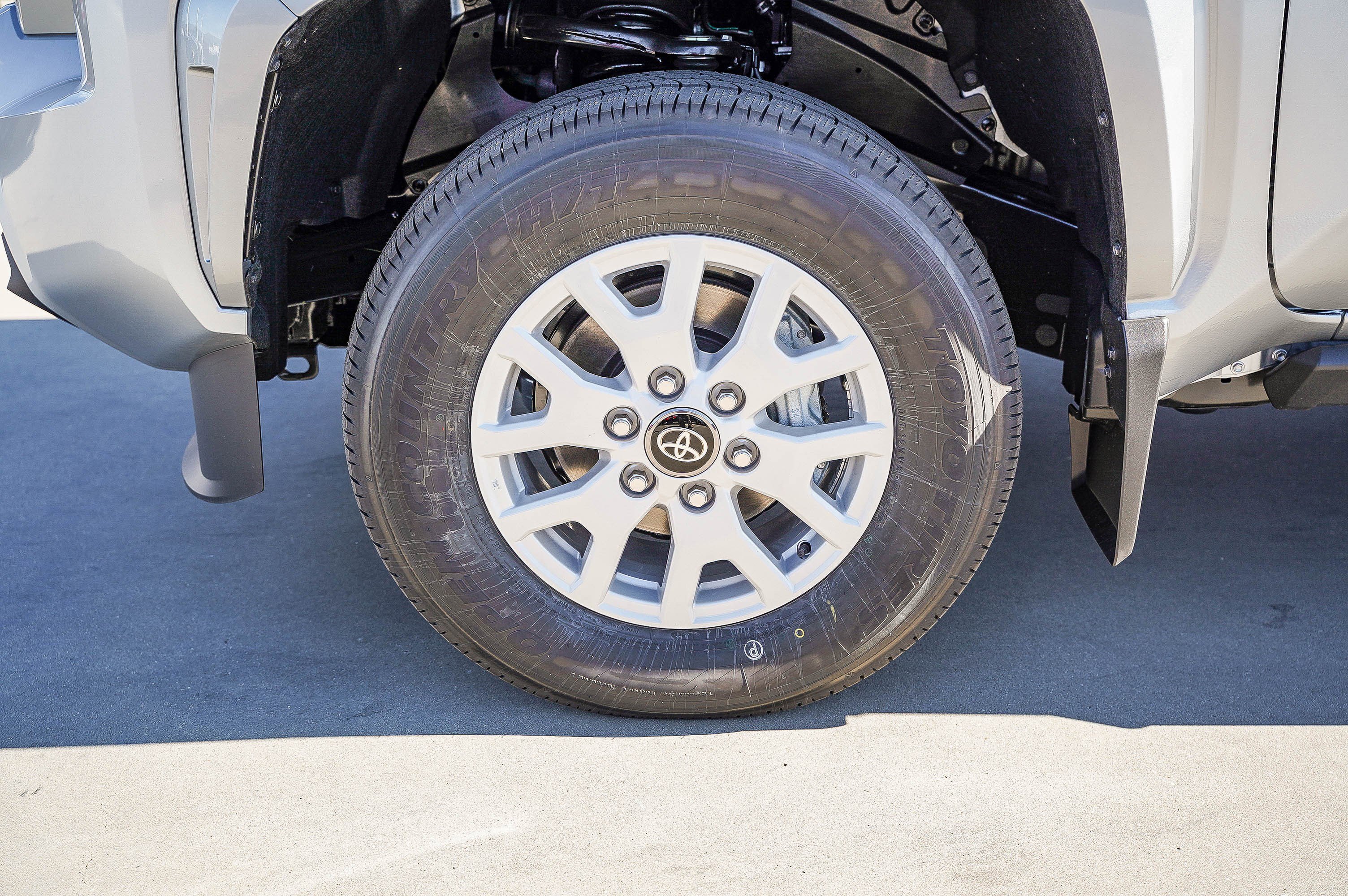 2026 Toyota Tacoma SR5 - Photo 6