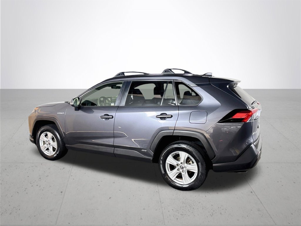 Used 2020 Gray Toyota LE image 8