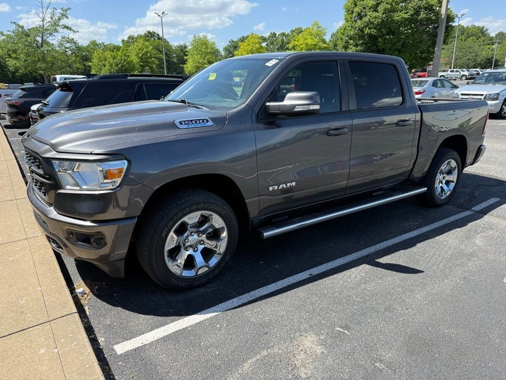 2022 RAM 1500 Big Horn/Lone Star 4x4 Crew Cab 5'7's photo