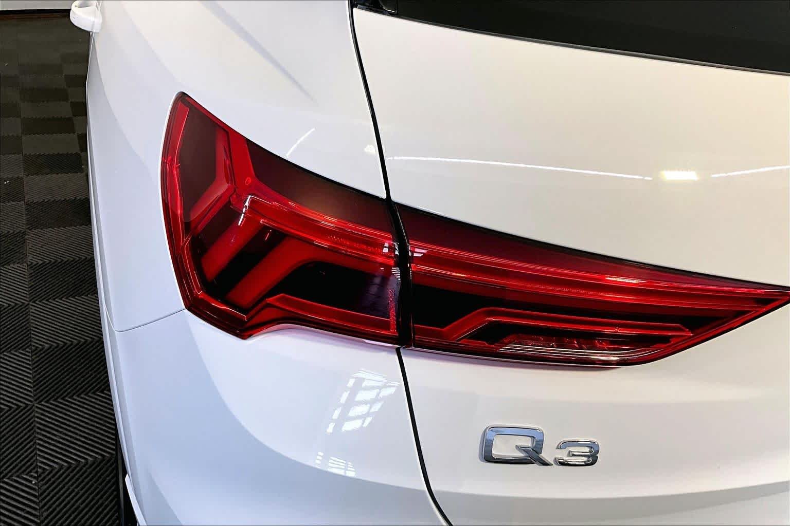 Used 2023 Glacier White Metallic Audi S line Premium image 28