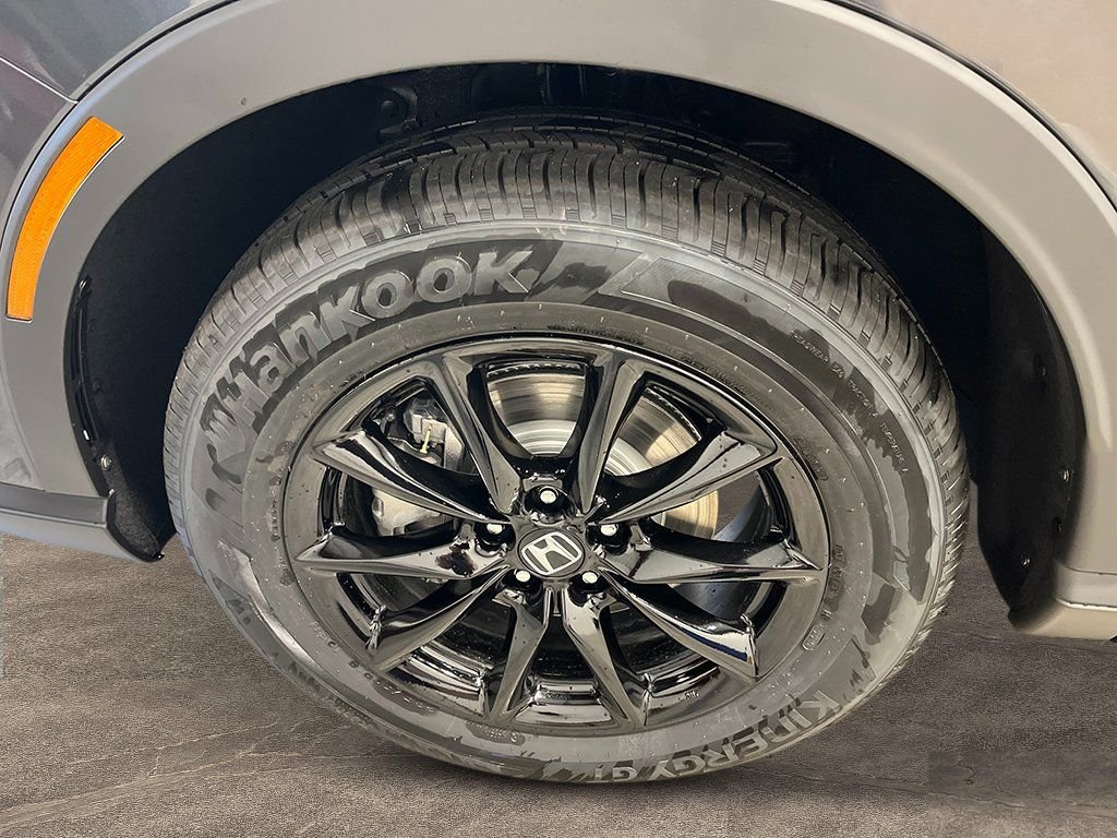 New 2026 Meteorite Gray Metallic Honda Sport-L image 13