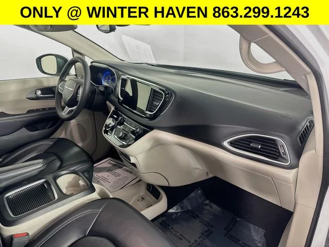 Used 2023 White Chrysler Touring L image 28