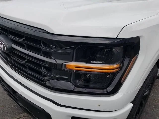 New 2026 Oxford White Ford XLT image 13