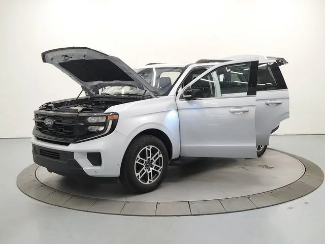 Used 2025 Silver Ford Active image 12