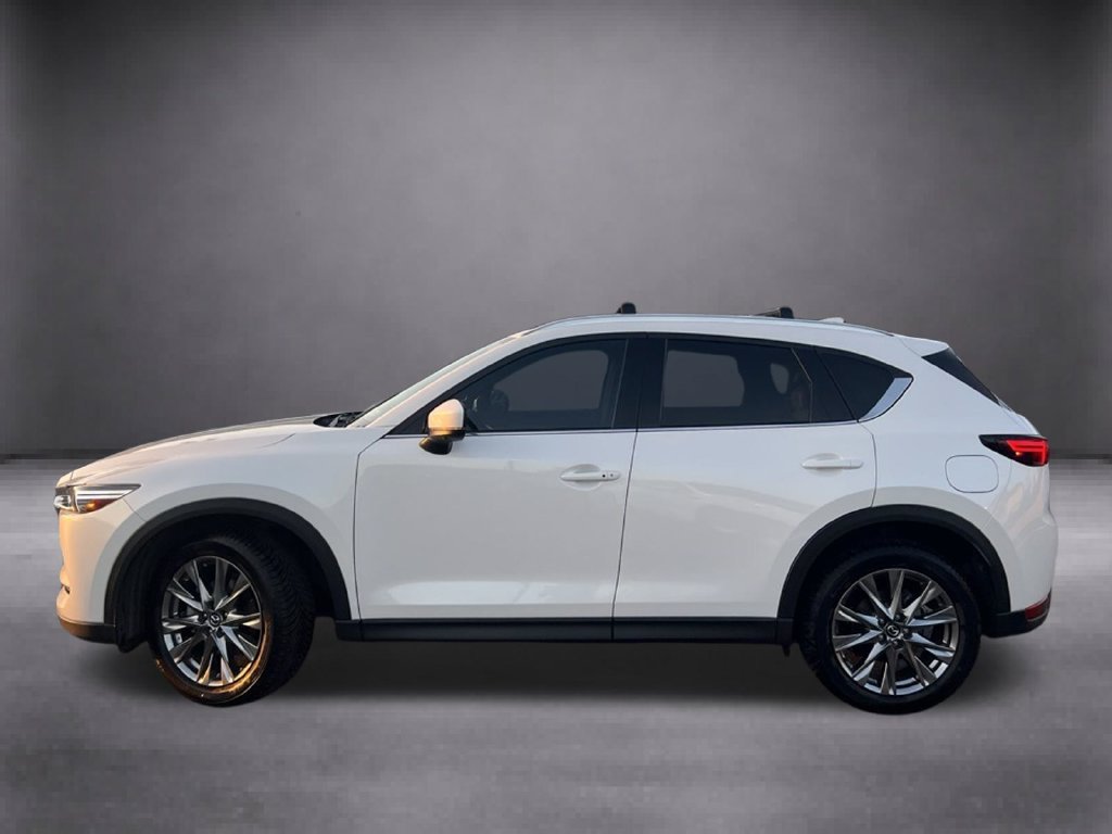 Used 2021 White Mazda Signature image 6