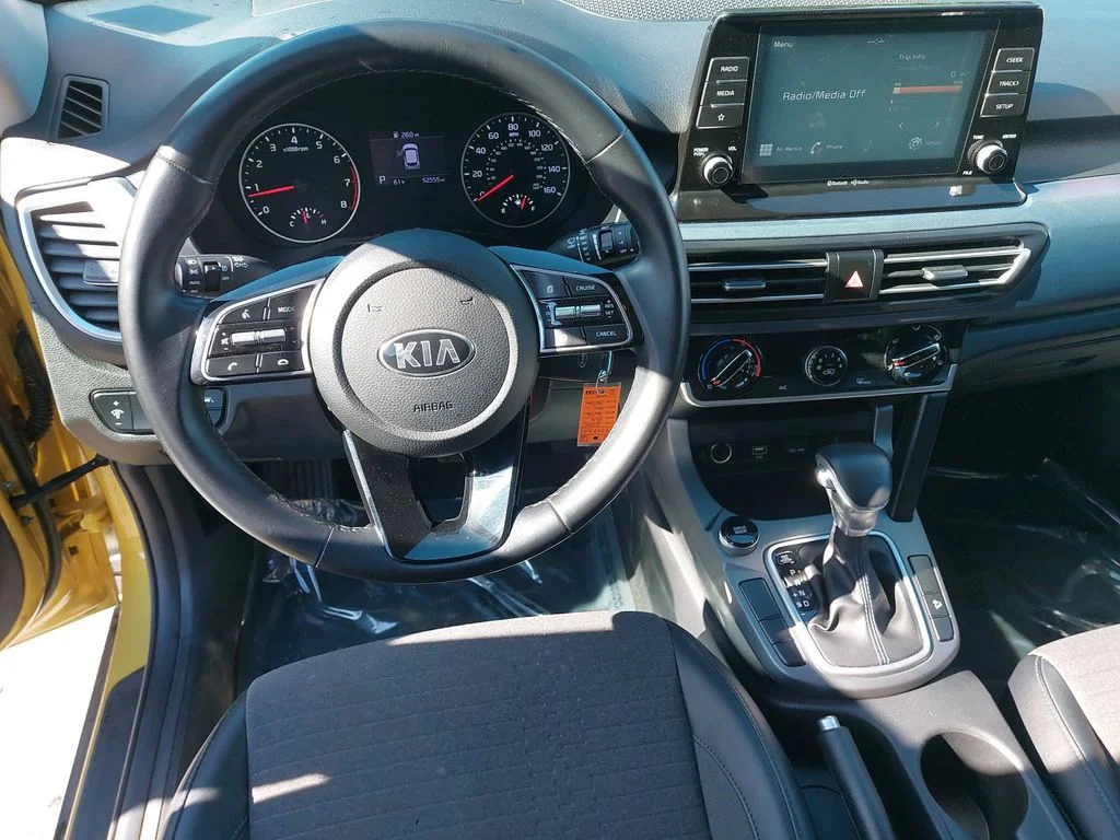 Used 2021 Yellow Kia S image 15