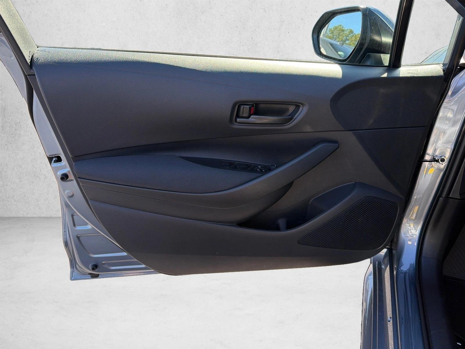 New 2027 Celestite Toyota LE image 10