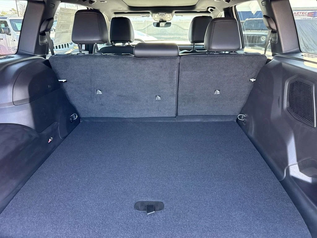 New 2026 White Jeep Overland image 9