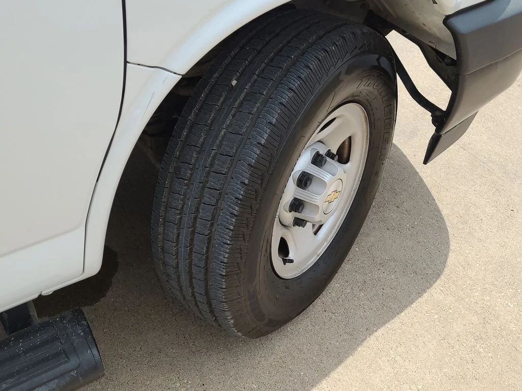 Used 2023 White Chevrolet LS image 7