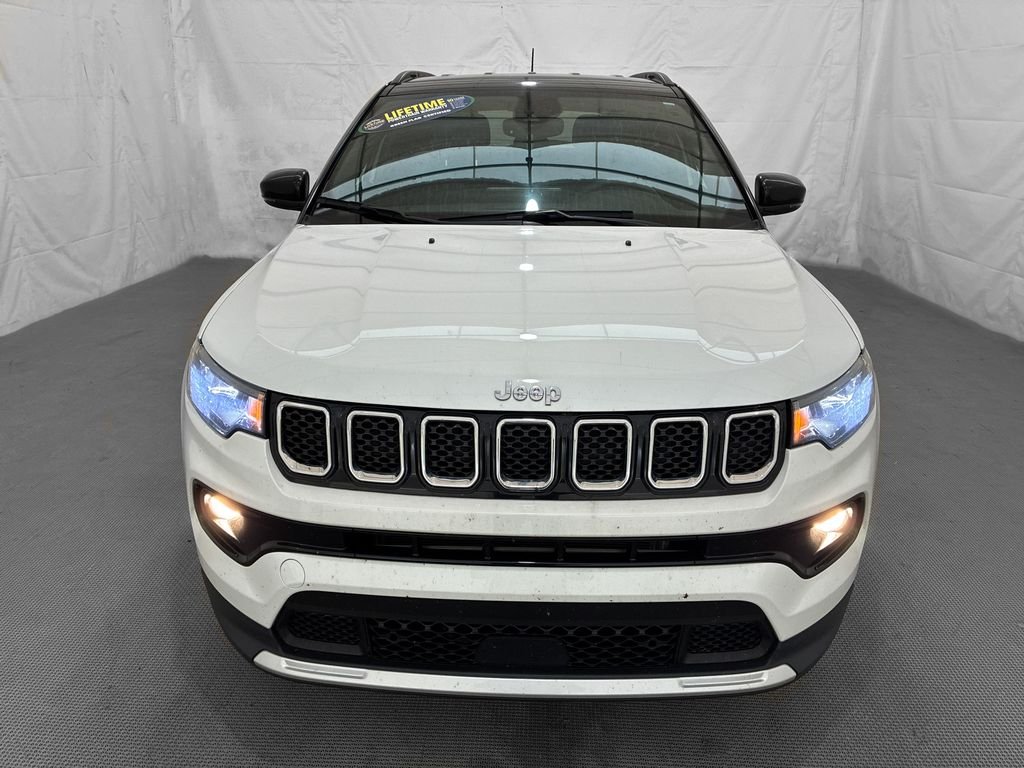 Used 2023 White Jeep Limited image 2