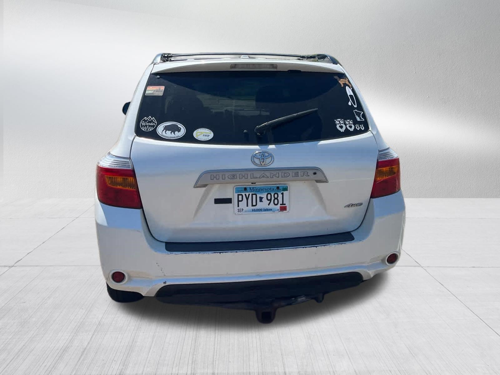 Used 2010 Blizzard Pearl Toyota SE image 3