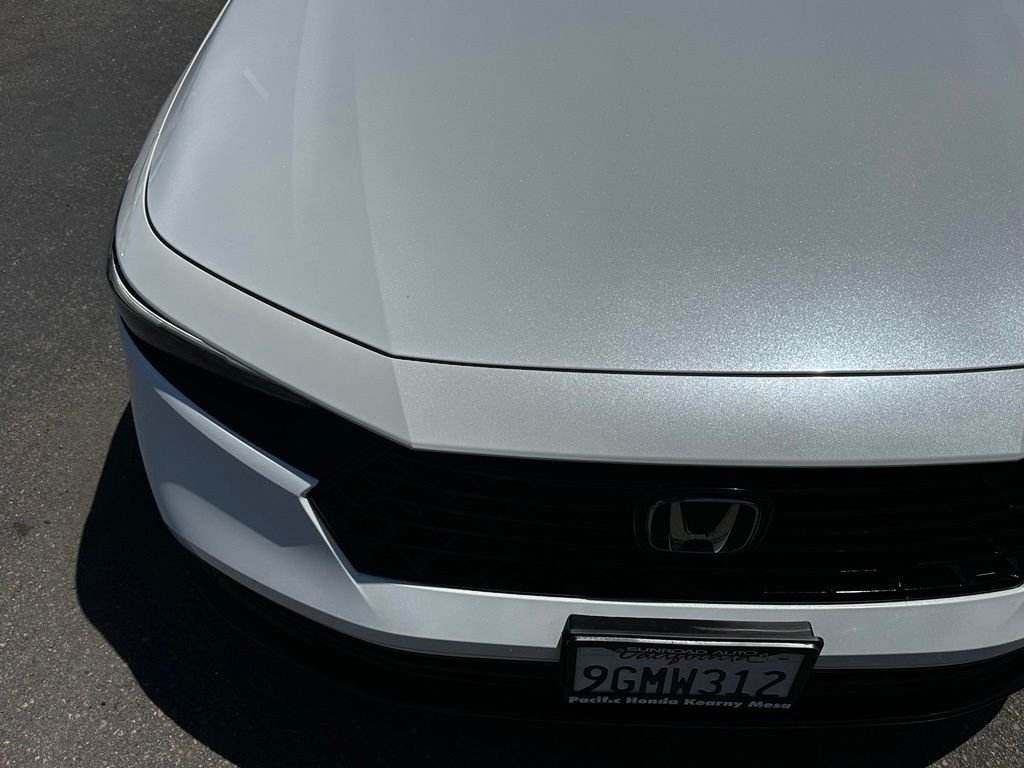 Used 2024  Honda LX image 4