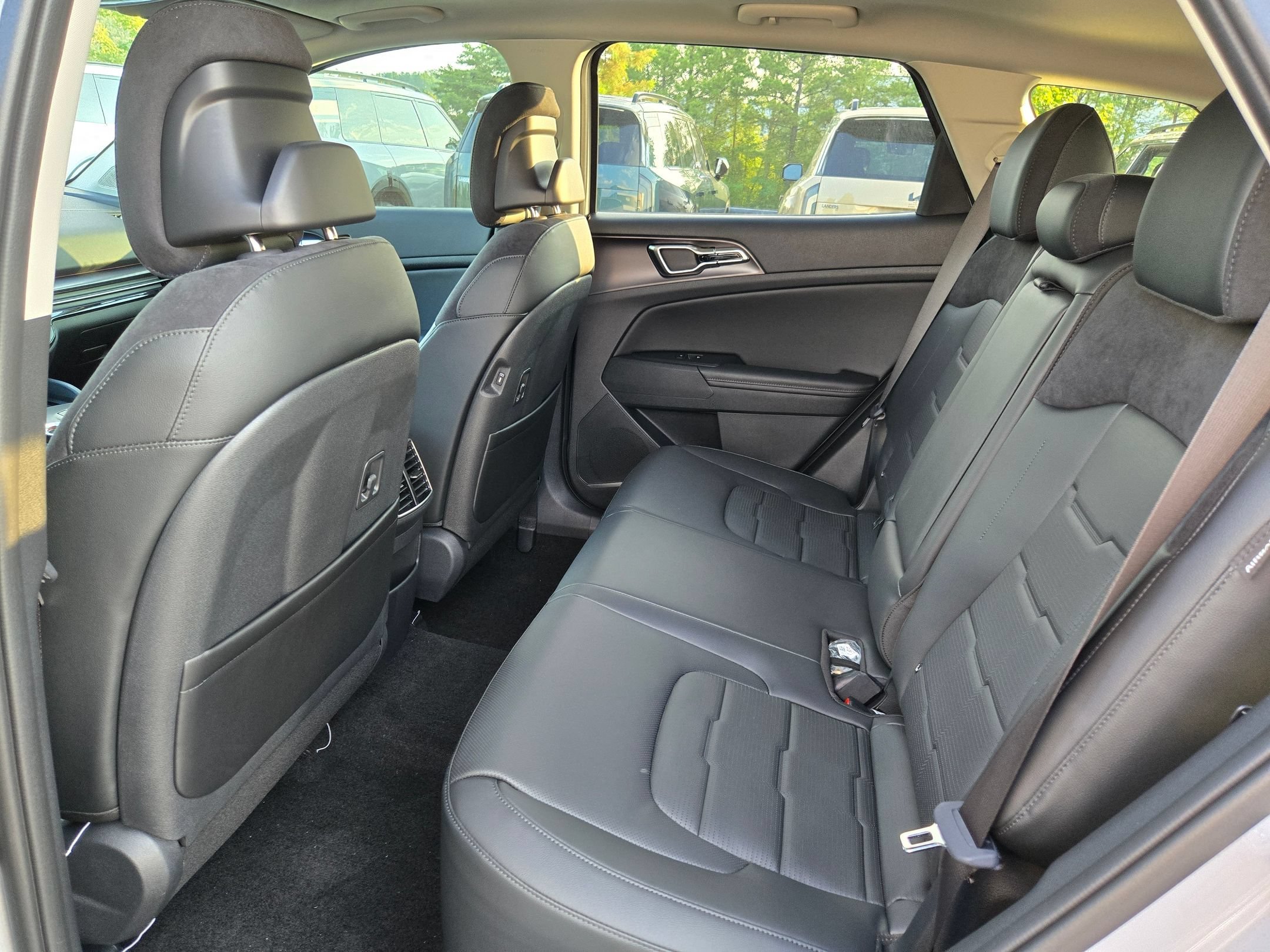 New 2027 Wolf Gray Kia SX-Prestige image 32