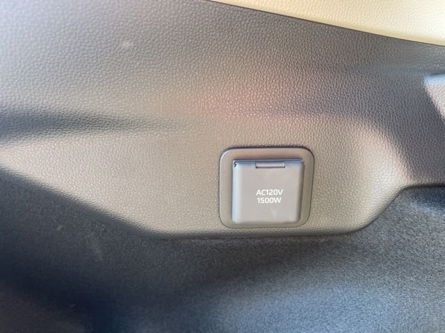 New 2026 Wind Chill Pearl <sup>1</sup> Toyota  SE image 14