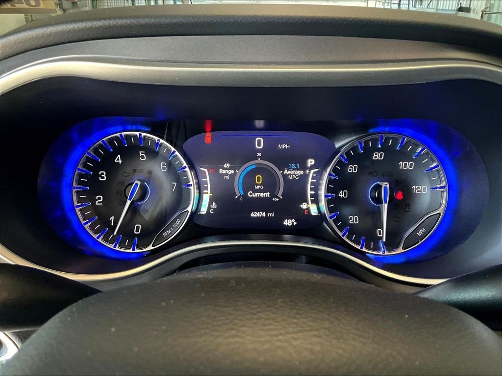 Used 2023 Black Chrysler Touring L image 26
