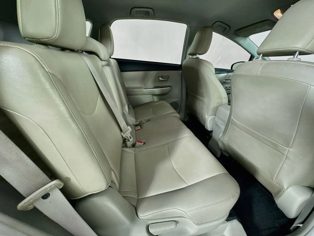 Used 2013 Blue Toyota Five image 30
