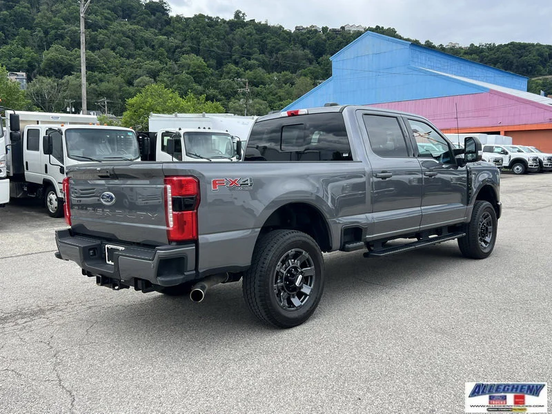 New 2024 Carbonized Gray Metallic Ford XLT image 6