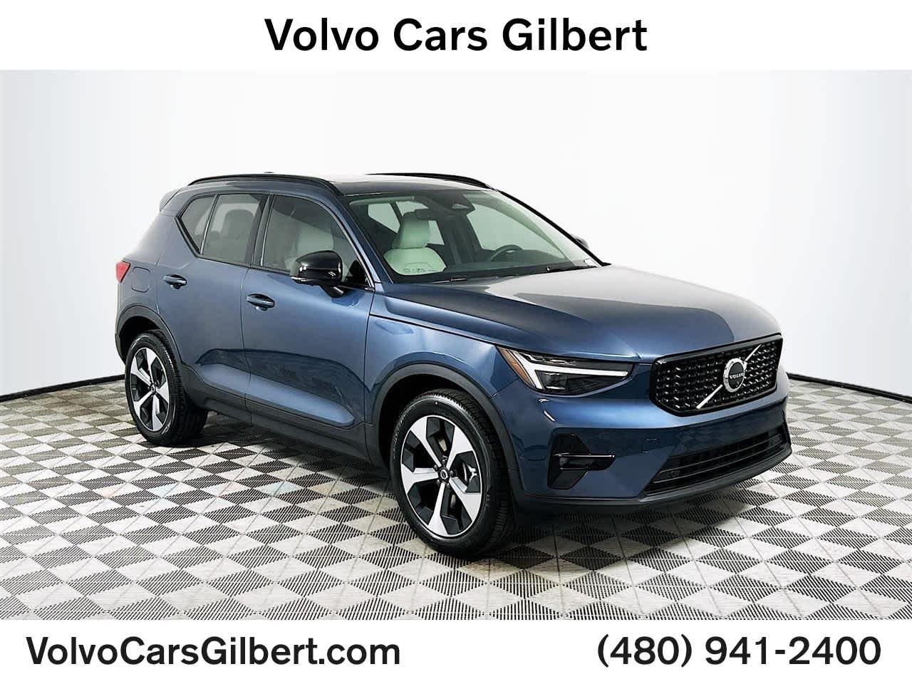 2026 Volvo XC40 B5 Plus Dark AWD's photo