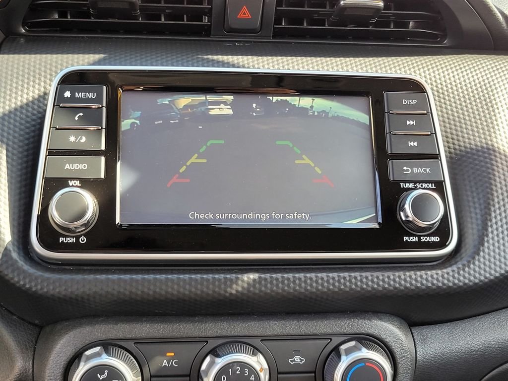 Used 2022 Gray Nissan S image 18