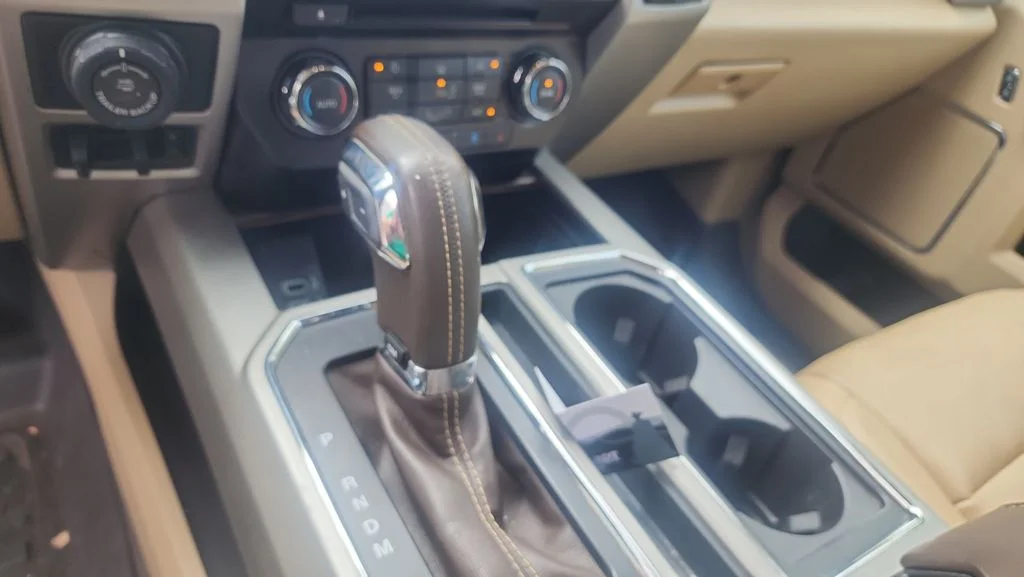 Used 2018 Silver Ford Lariat image 18
