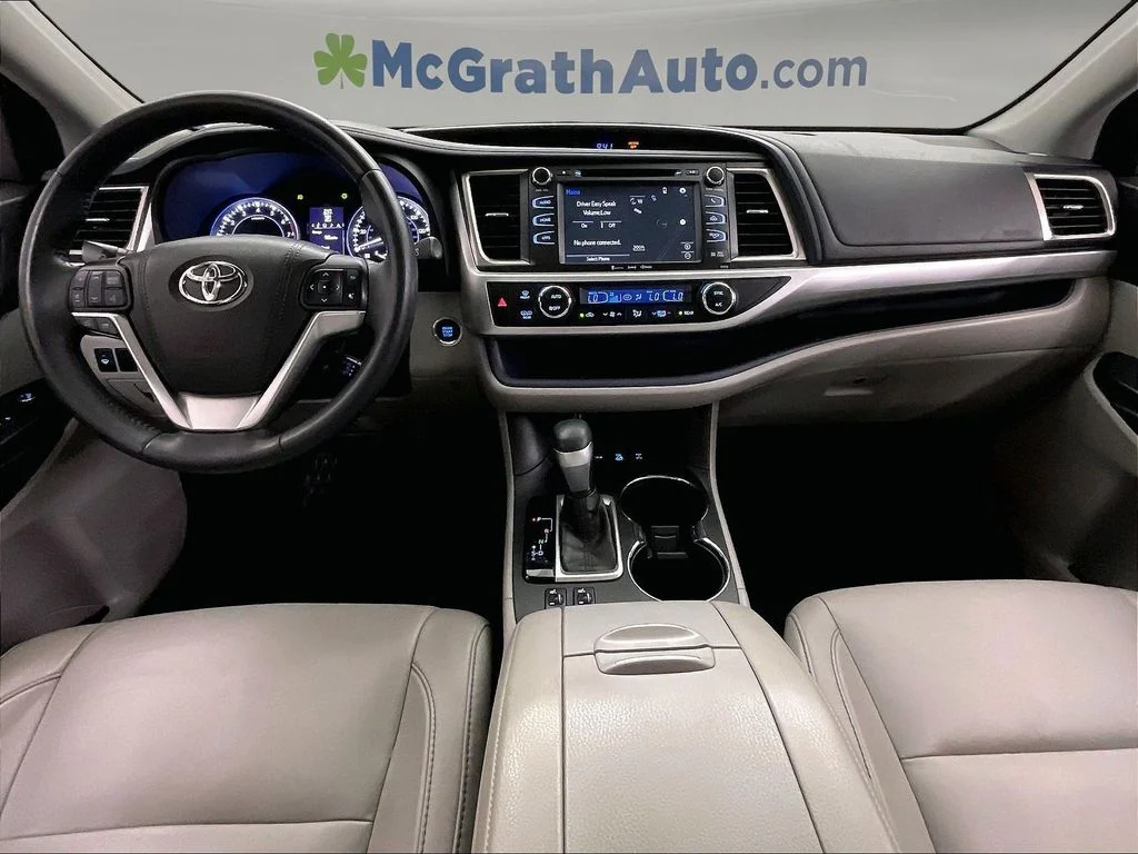 Used 2016 Gray Toyota XLE V6 image 20
