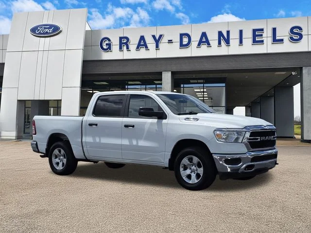 2024 RAM 1500 Tradesman 4x4 Crew Cab 5'7's photo