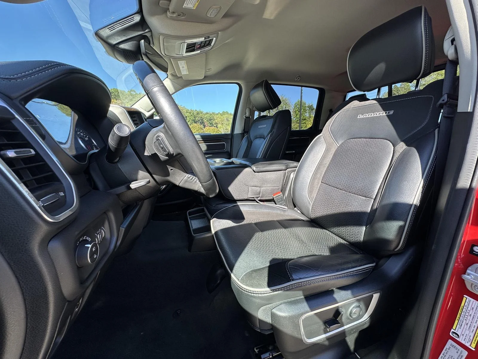 2022 RAM Ram 1500 Pickup Laramie - Photo 9