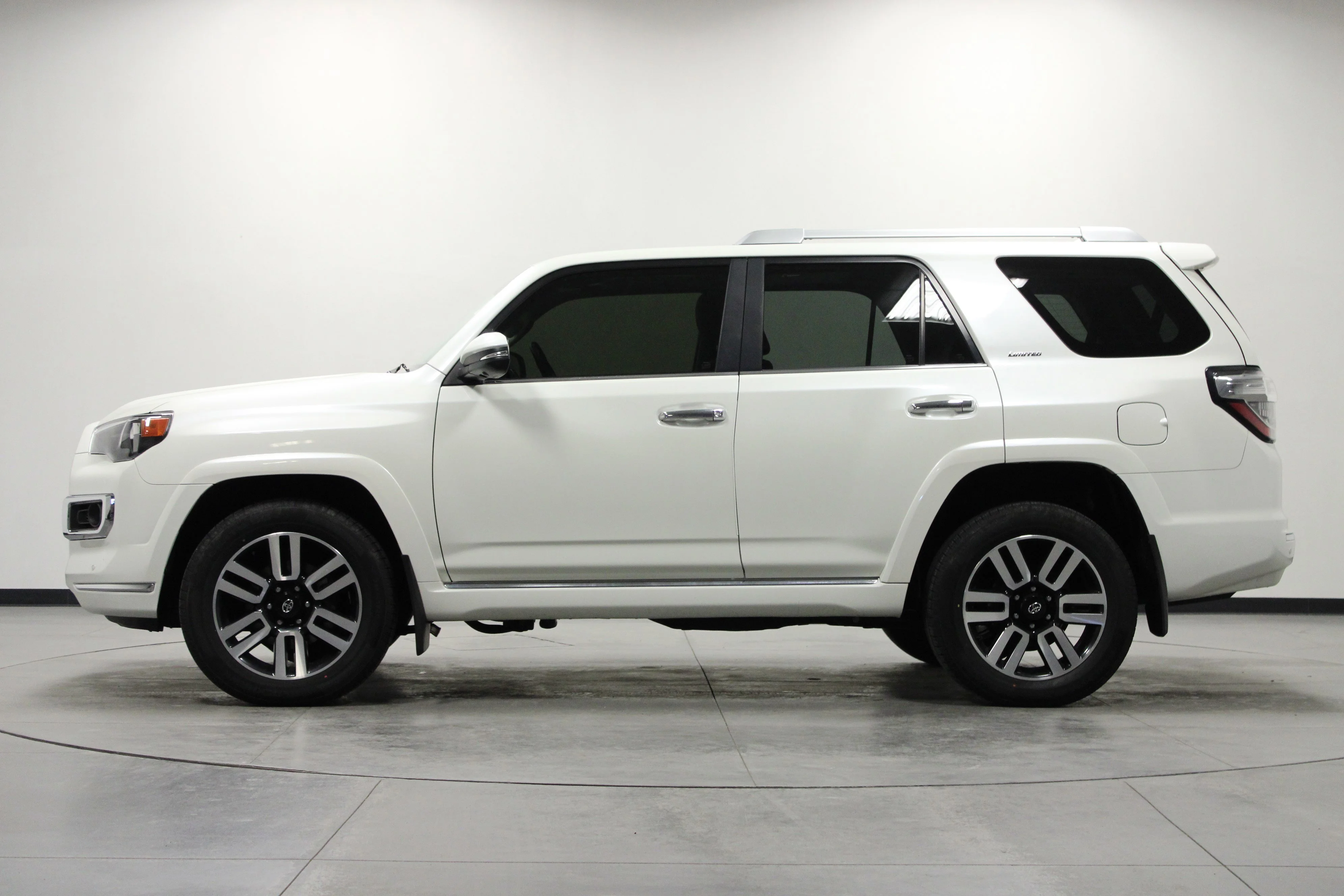 Used 2023 Blizzard Pearl Toyota Limited image 7