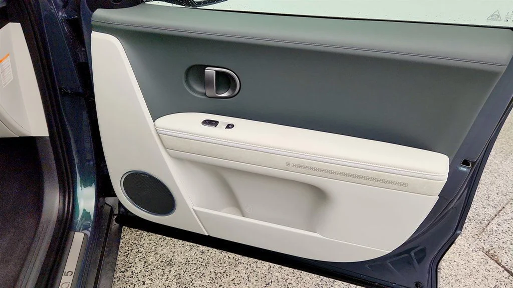 Used 2026 Digital Teal Hyundai Limited RWD image 25