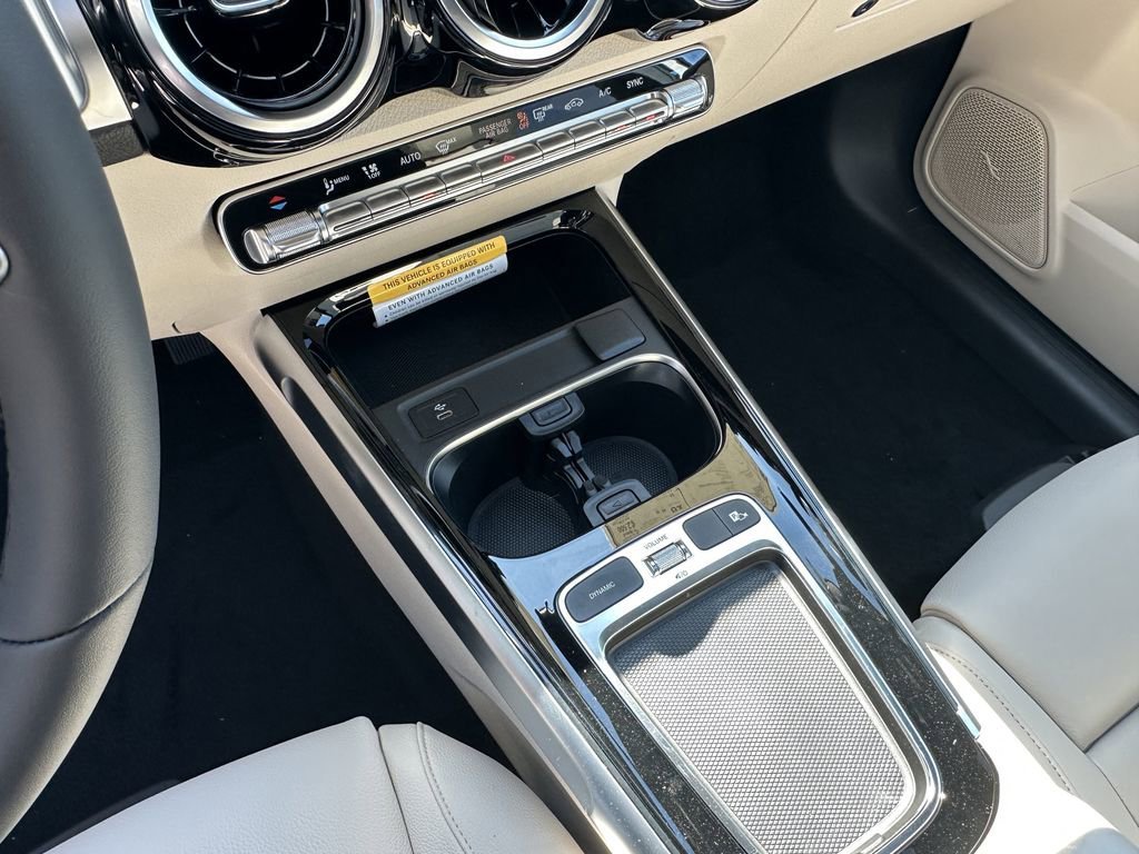 New 2026 Cirrus Silver Metallic Mercedes-Benz GLB 250 image 32