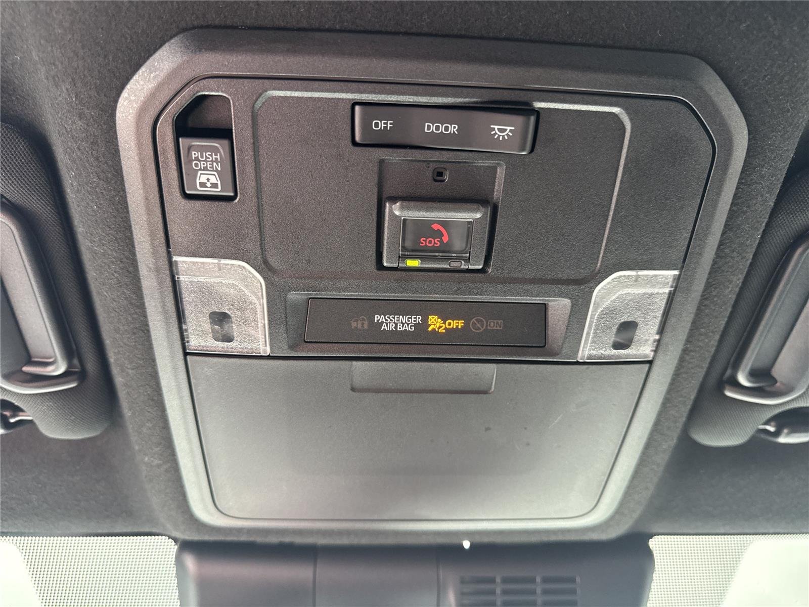 Used 2025 Ice Cap Toyota SR5 image 30