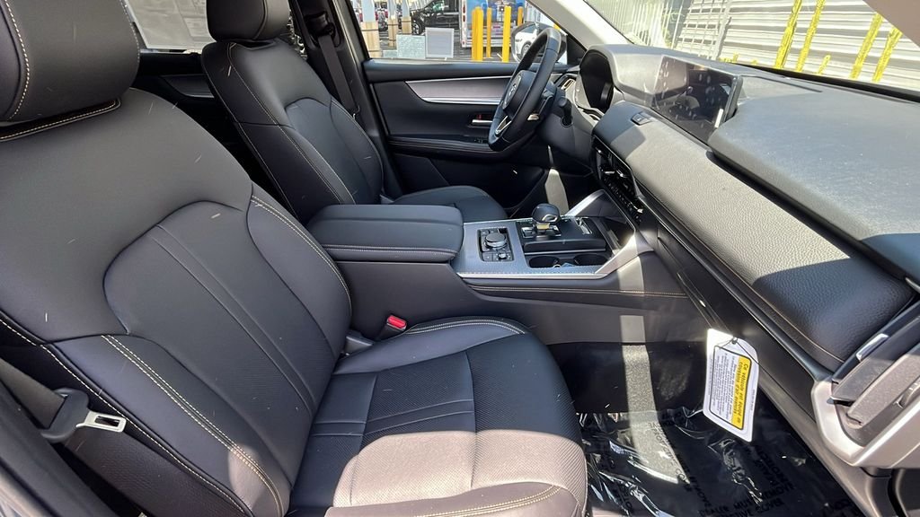 2025 Mazda CX-70 Premium Package - Photo 8