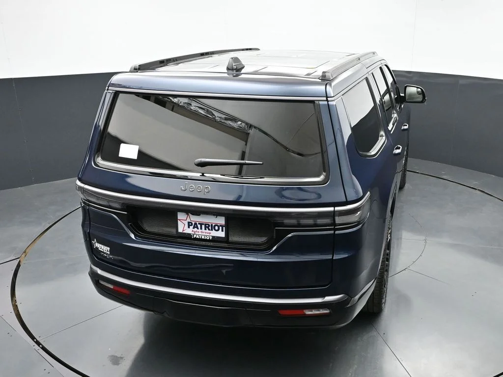 New 2026 Fathom Blue Pearl-Coat Exterior Paint (Late Availability) Jeep Limited Reserve image 47
