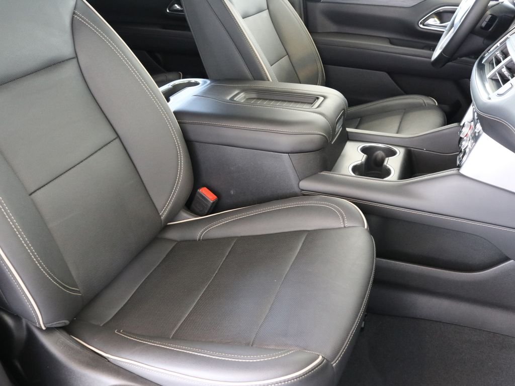 Used 2024 Black GMC SLT image 36