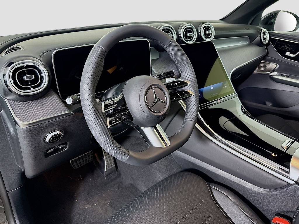 New 2026 Black Mercedes-Benz GLC 300 image 9