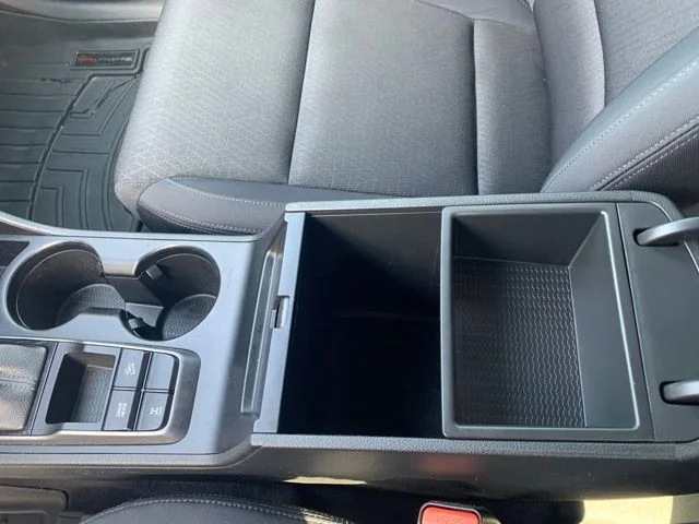Used 2017 Gray Hyundai SE image 34