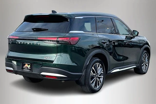 Used 2026 Green INFINITI LUXE image 5