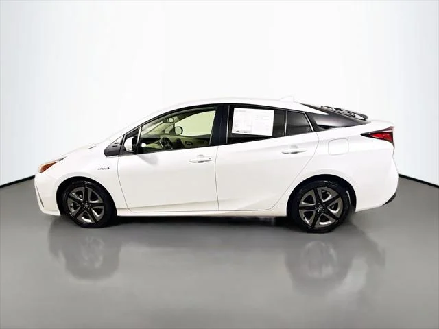 Certified Used 2022 WIND CHILL PEARL Toyota  image 4