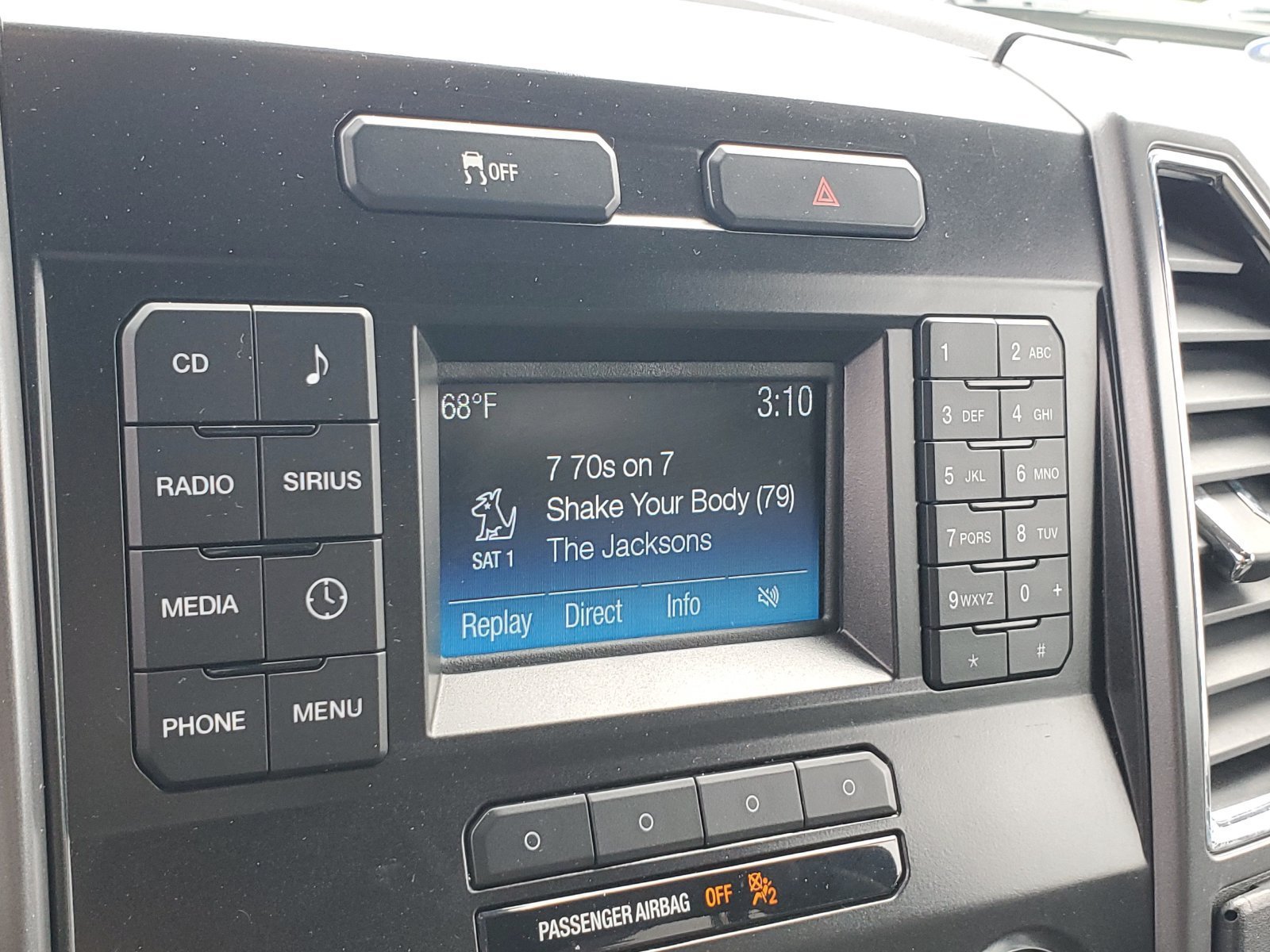 Used 2015 Red Ford XLT image 21